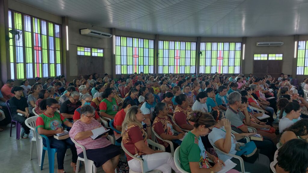 Pre-congressos missionários em Manaus