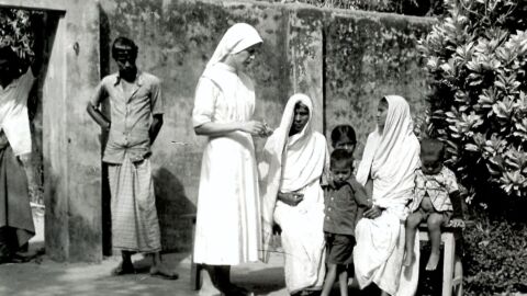 1979: Sr Consolata Banfi al dispensario di Danjuri